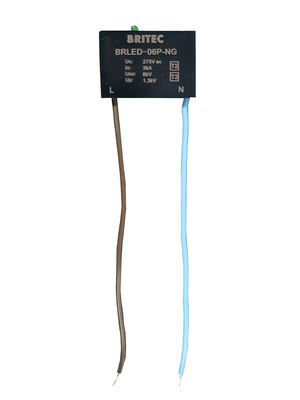Appareil de protection contre les surtensions à LED