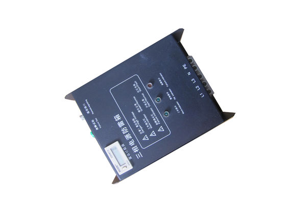 Le parallèle boîte de protecteur relient à C.A. montée subite 230V/385V au compteur de montée subite